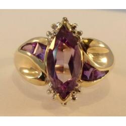 Prachtige gouden ring met Briljanten en Amethisten