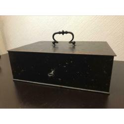 Geldkist 13kg zwaar dubbelwandig vintage zwart
