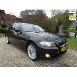 BMW 3-serie Touring 330d High Executive aut/leer/xenon/TREKH
