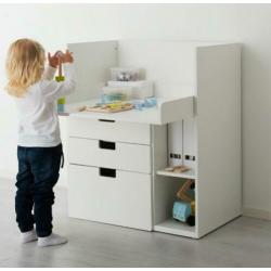 Fijne commode, ikea