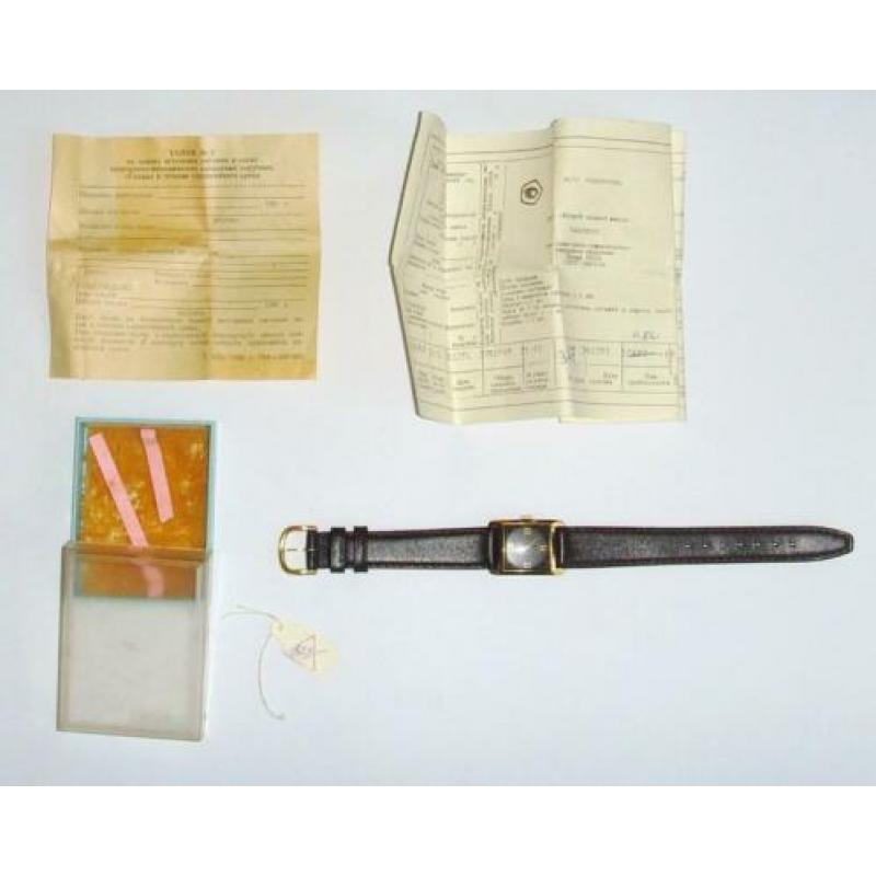Vintage SLAVA nieuw mechanisch dames polshorloge, USSR