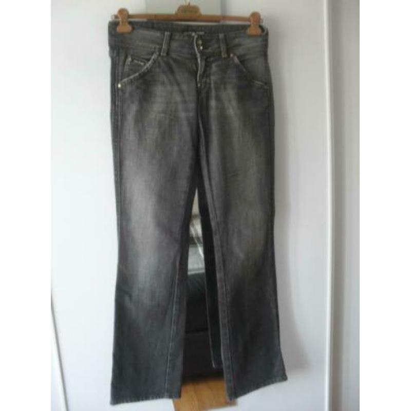 Supermooie GUES PREMIUM JEANS met stretch maat 30
