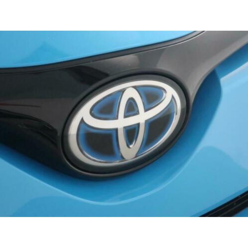 Toyota C-HR 1.8 Hybrid Bi-Tone (bj 2019, automaat)