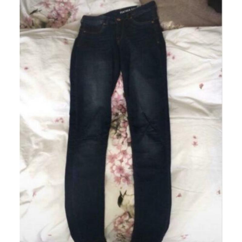 Donkerblauwe jeans