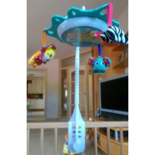 Playgro muziek en licht mobiel
