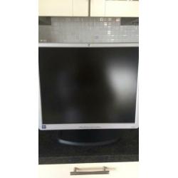 hp 1940 19inch scherm met vga en dvi en extra usb