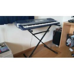 Casio keyboard met reishoes. Nauwelijks gebruikt.