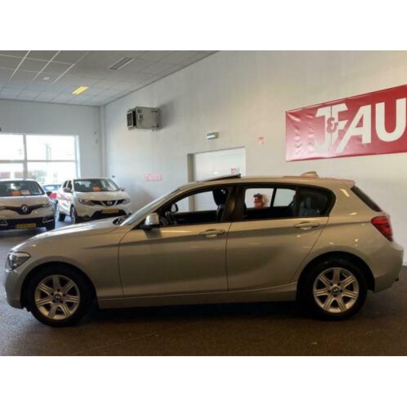 BMW 1-serie 116i BUSINESS NAVIGATIE, ECC AIRCO, CRUISE, SCHU