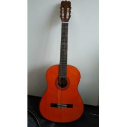Akoestische Spaanse gitaar incl. hoes en setje nieuwe snaren