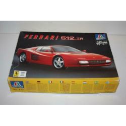 Te koop 2 x bouwdoos van Ferrari, van Revell en Italeri, 1:2