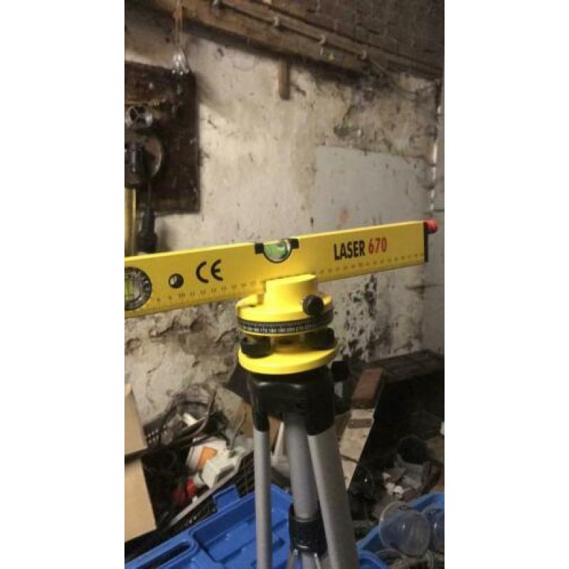 Laser 670 incl staander en doos