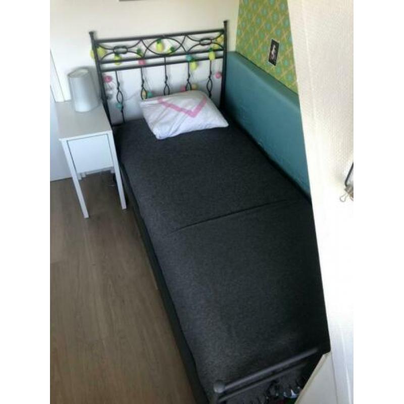 2 Eenpersoonsbedden 90x200 in goede staat!