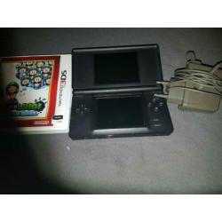 DS met 2 spellen mario is nog nieuw! Met orginele lader