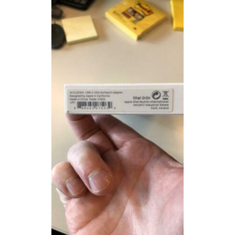 Apple USB-C to VGA multiport adapter - Nieuw!