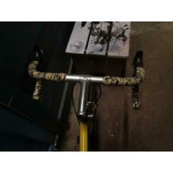 Racefiets 28 inch Avenger