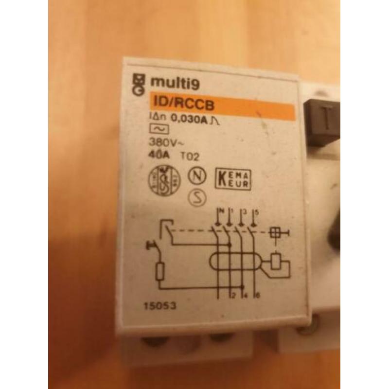 Merlin gerin aardlekschakelaar multi9, ID/RCCB 15053