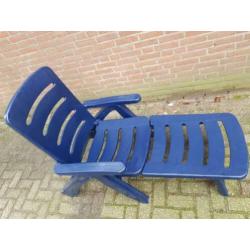 ligbed blauw kunststof