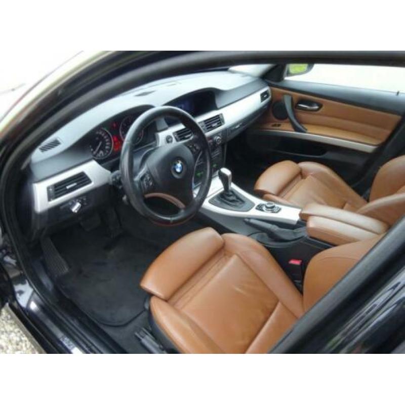 BMW 3-serie Touring 330d High Executive aut/leer/xenon/TREKH