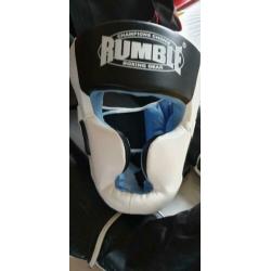 Mooie kickbox tenue maat xl van Rumble