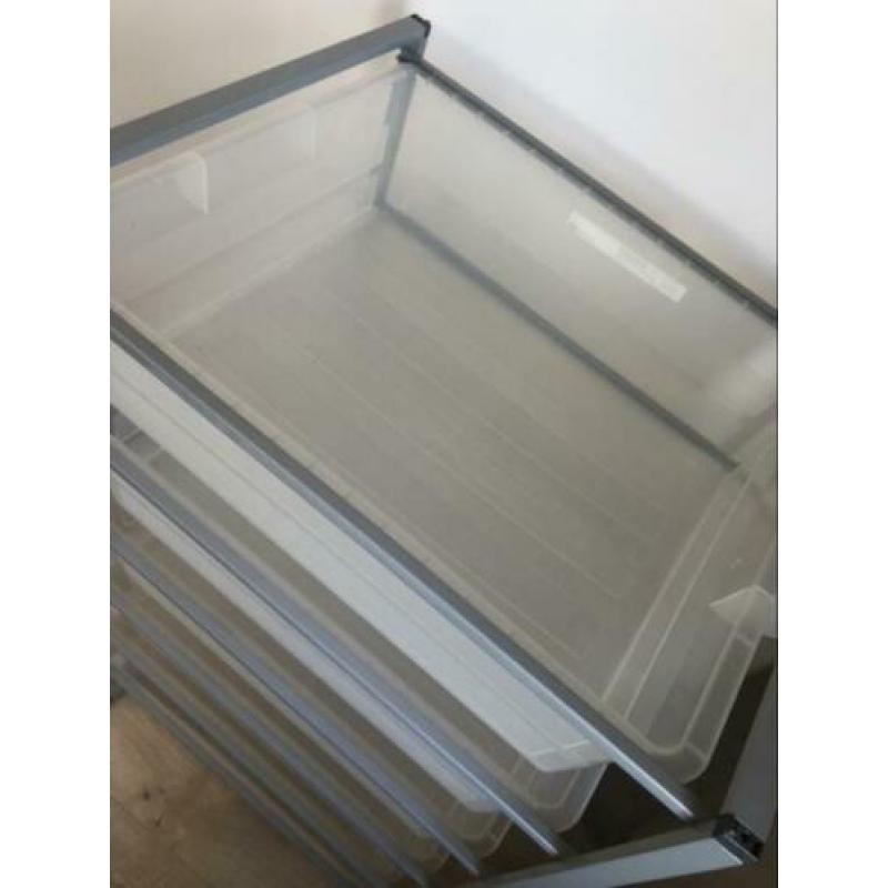 IKEA Lade kast met 6 plastic bakken