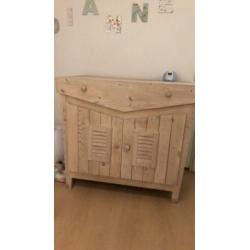 Commode en peuterbed boot