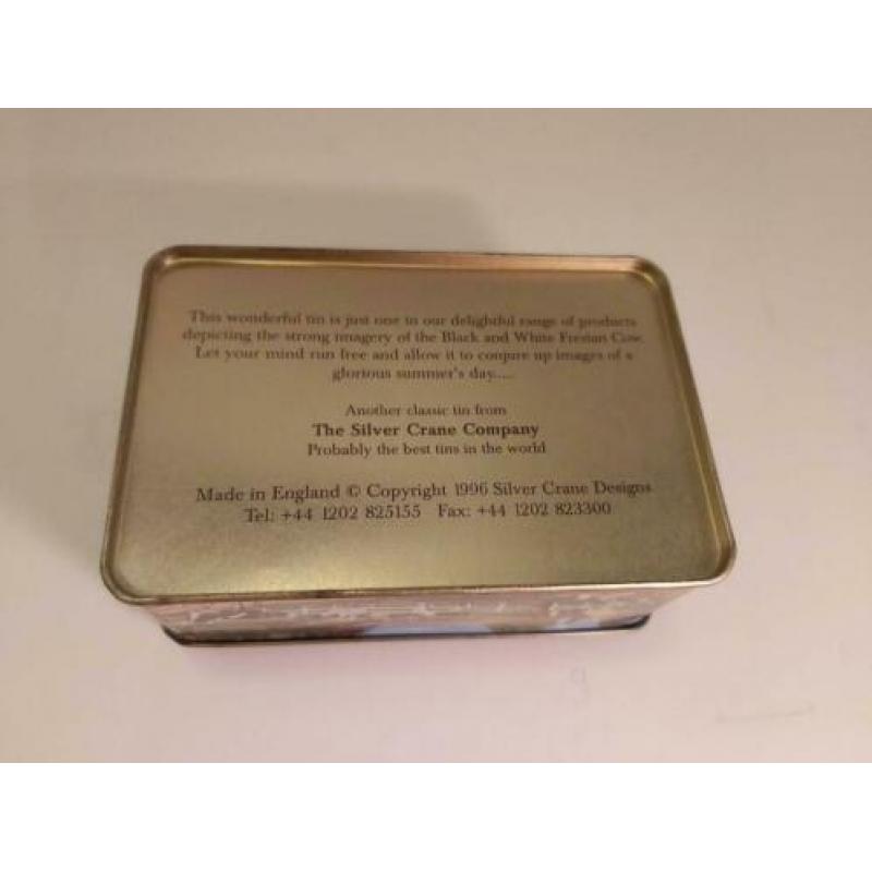 Blik van The Silver Crane Company.
