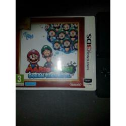 DS met 2 spellen mario is nog nieuw! Met orginele lader