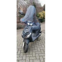 Piaggio Zip full option Blauw kenteken 50cc