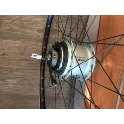 Achterwiel Inter8 shimano nexus 28 inch.