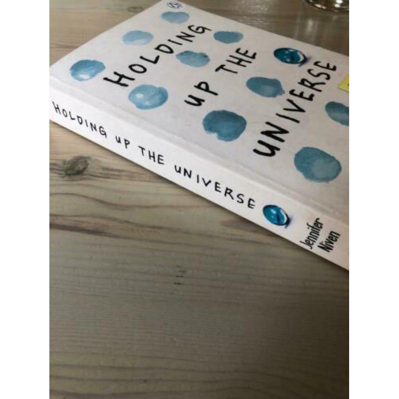 Holding Up The Universe by Jennifer Niven