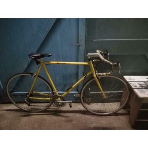 Racefiets 28 inch Avenger