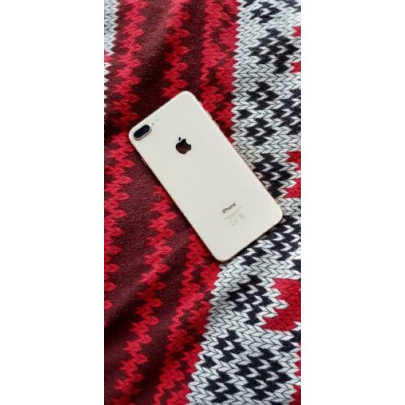 iPhone 8 Plus - Goud - 64GB