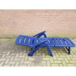 ligbed blauw kunststof