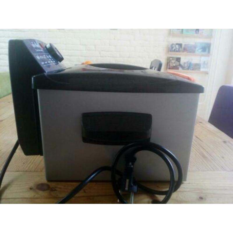 Kleine friteuse van fritel. type 3000t, caravan.