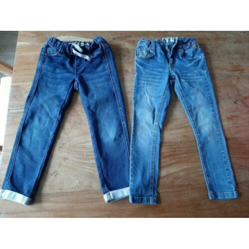 Slimfit broekjes maat 110 Sturdy en S.Oliver