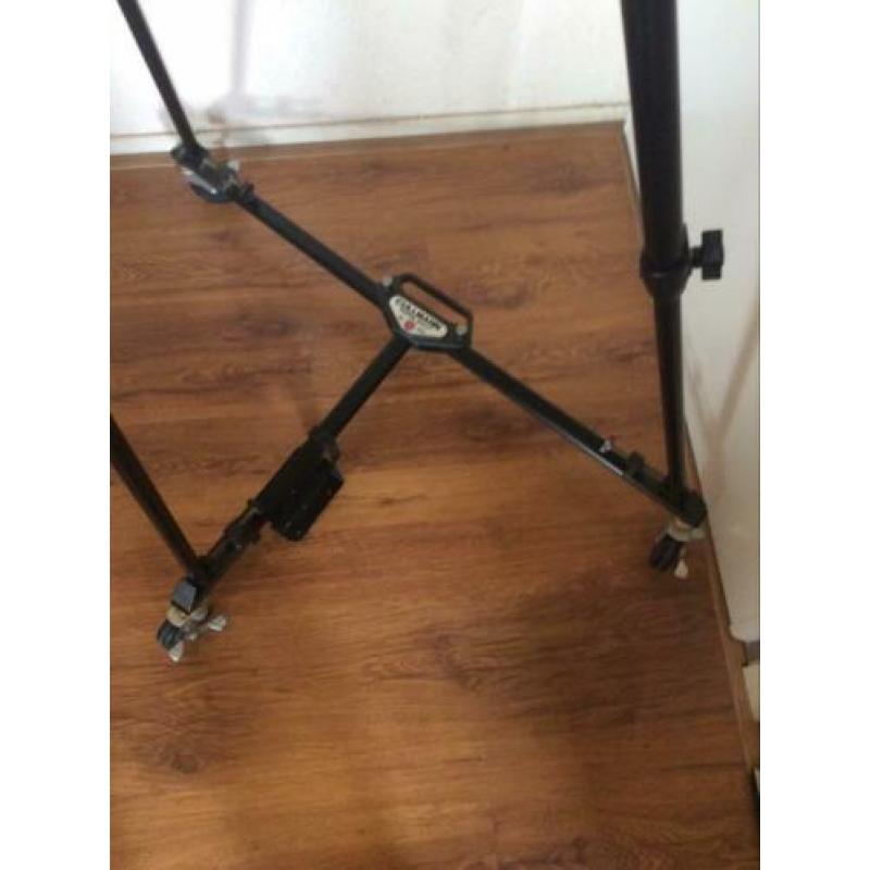 Manfrotto proffesioneler tripod + balhoofd en Cullman dolly