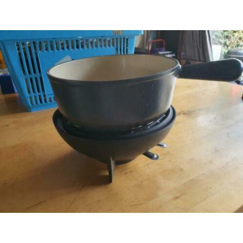 Mooiele creuset steelpan ( warmhoud stel is al verkocht )