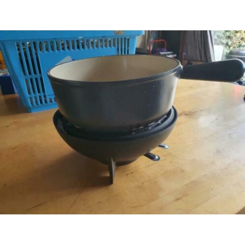 Mooiele creuset steelpan ( warmhoud stel is al verkocht )
