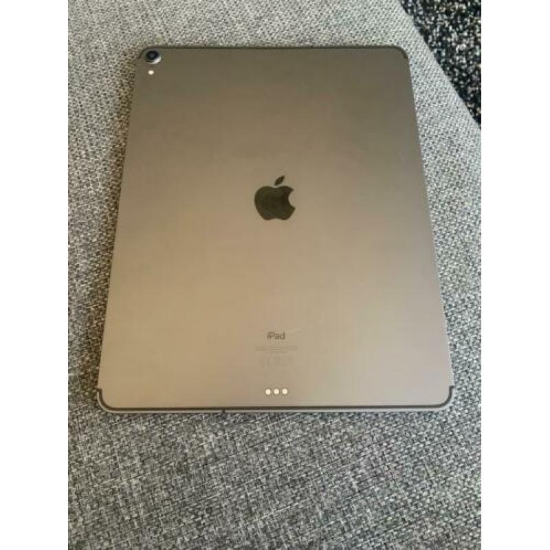 iPad Pro 12.9-inch (3rd generation) Wi-Fi + Cellular 256 GB