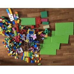 Flinke partij duplo - platen/dieren/autos/poppetjes etc