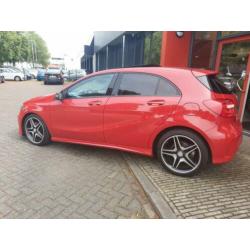 Mercedes-Benz A-klasse 200 Prestige AMG PANO XENON LED