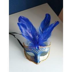 Masker gezicht blauw en goed kleur