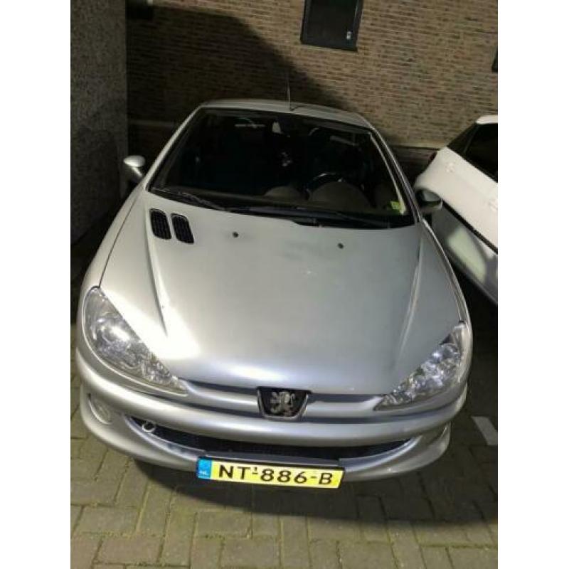 Peugeot 206 CC 1.6-16V | 2015 | QUIKSILVER
