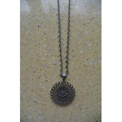 Oude orginele mooie ketting verzilverd meisje