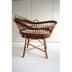 Rotan wieg met los onderstel