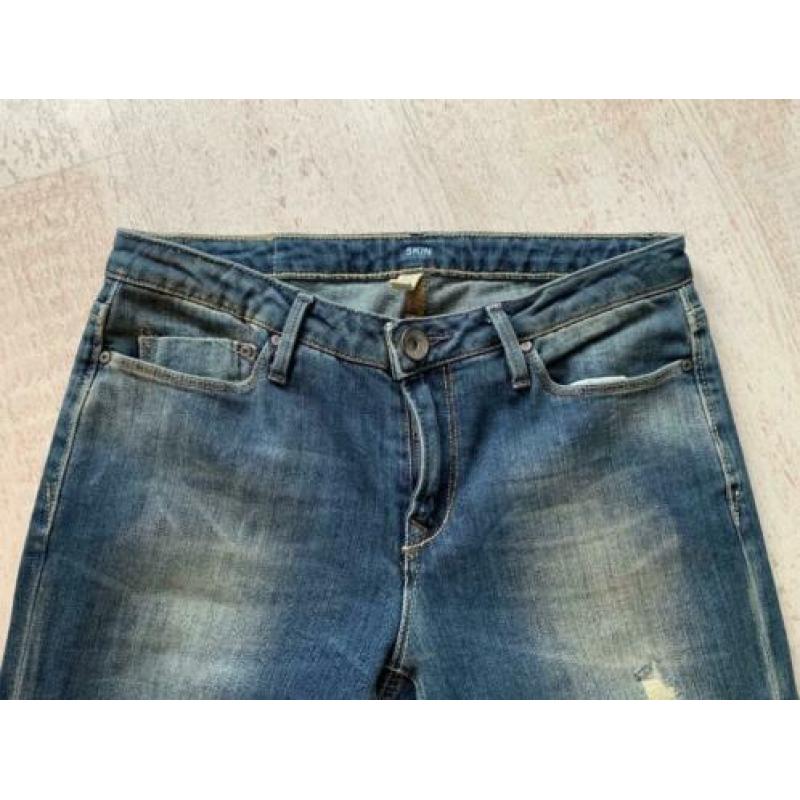 Worn look skinny jeans van Esprit EDC maat 28/32