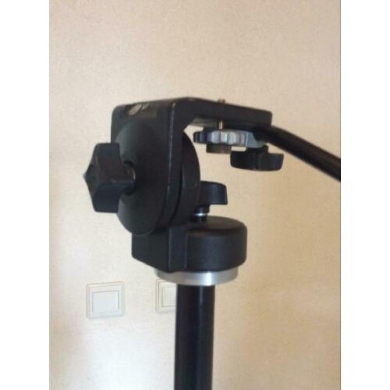 Manfrotto proffesioneler tripod + balhoofd en Cullman dolly