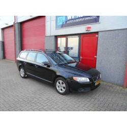 Volvo V70 2.4 D5 Momentum leer automaat (bj 2008)