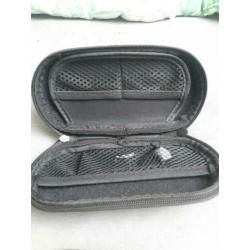 PSP 2 stuks + beshermhoes + spelletje