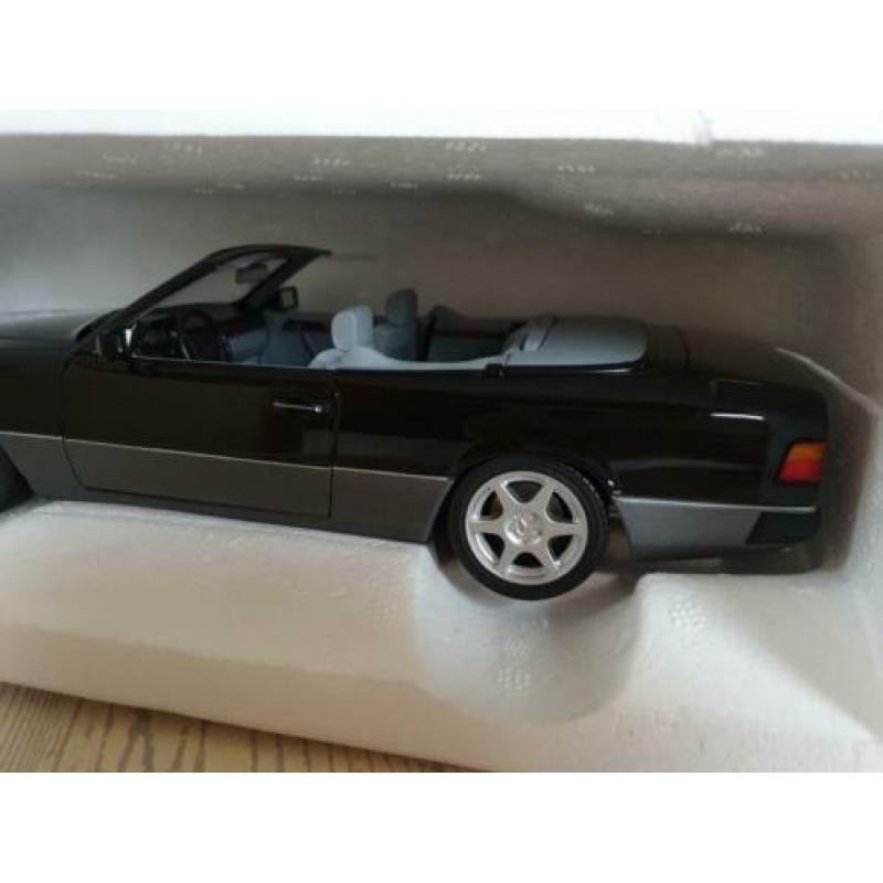 Mercedes benz 300 CE Cabriolet ,van Norev